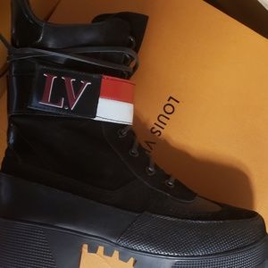 Louis vuitton combat boot